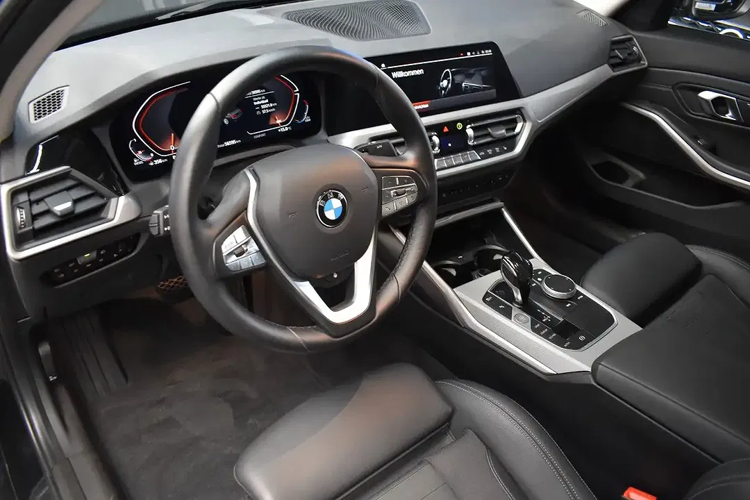 BMW 320 - Thumbnail 10