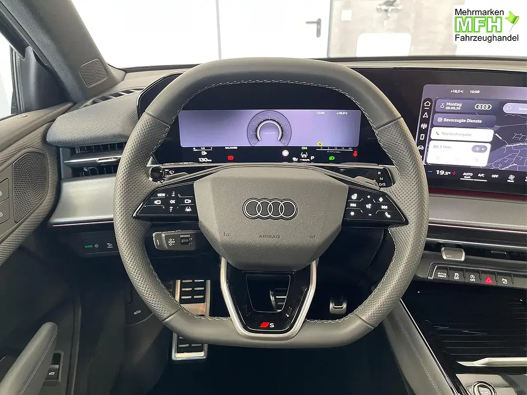Audi Q3 - Thumbnail 8