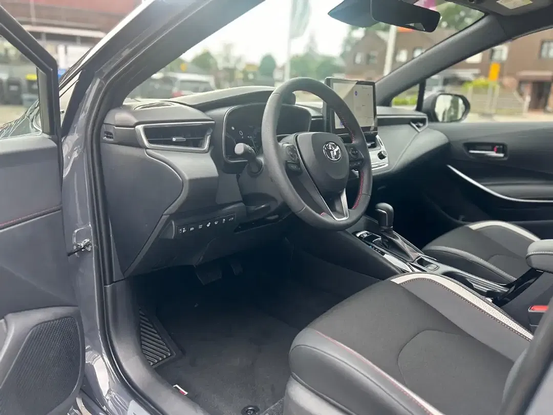 Toyota Corolla - Thumbnail 10