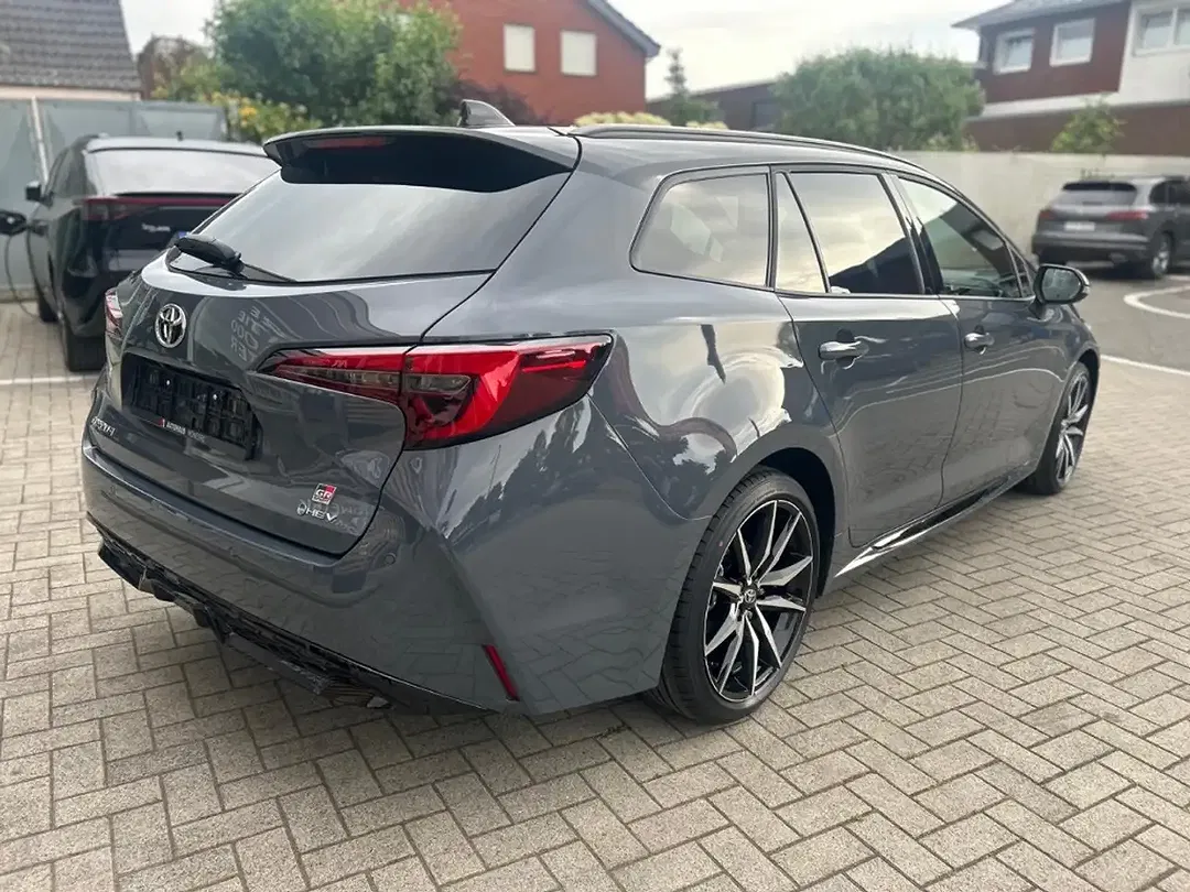 Toyota Corolla - Thumbnail 3