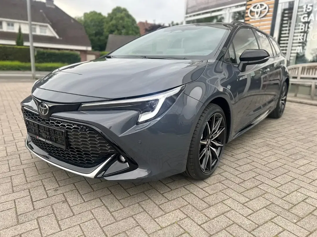 Toyota Corolla - Thumbnail 7