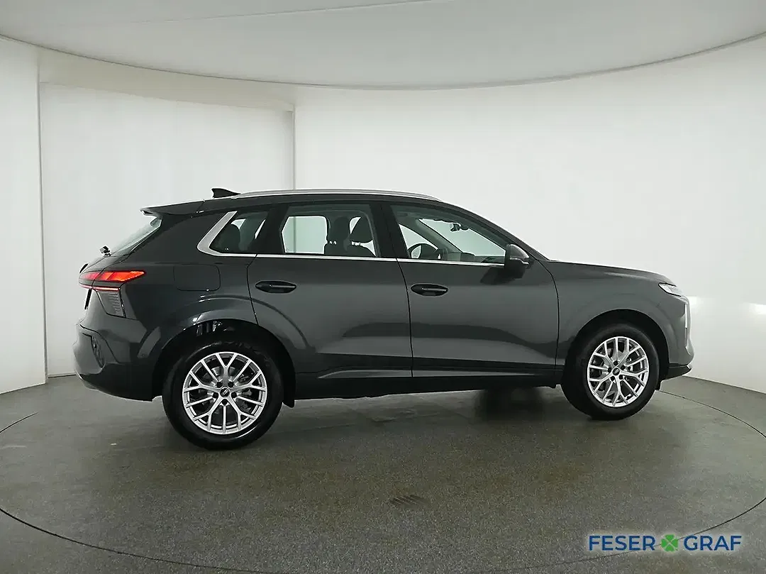 Audi Q3 - Thumbnail 13