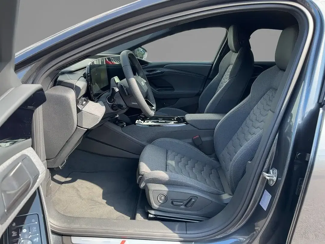 Audi A6 e-tron - Thumbnail 5
