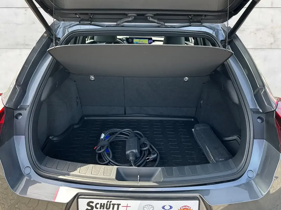 Lexus UX 300e - Thumbnail 8