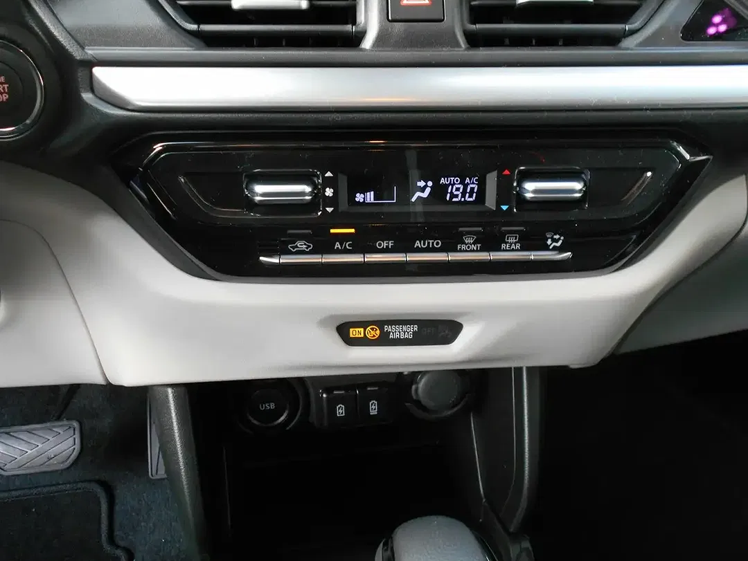 Suzuki Swift - Thumbnail 15
