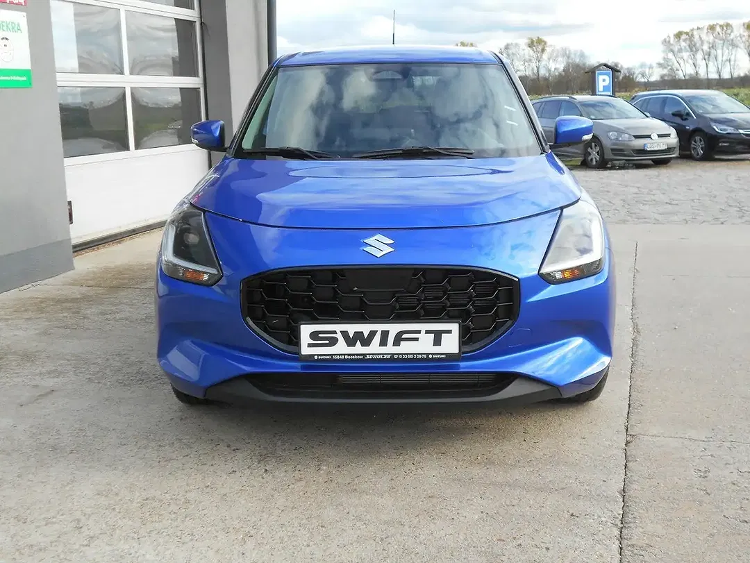 Suzuki Swift - Thumbnail 2