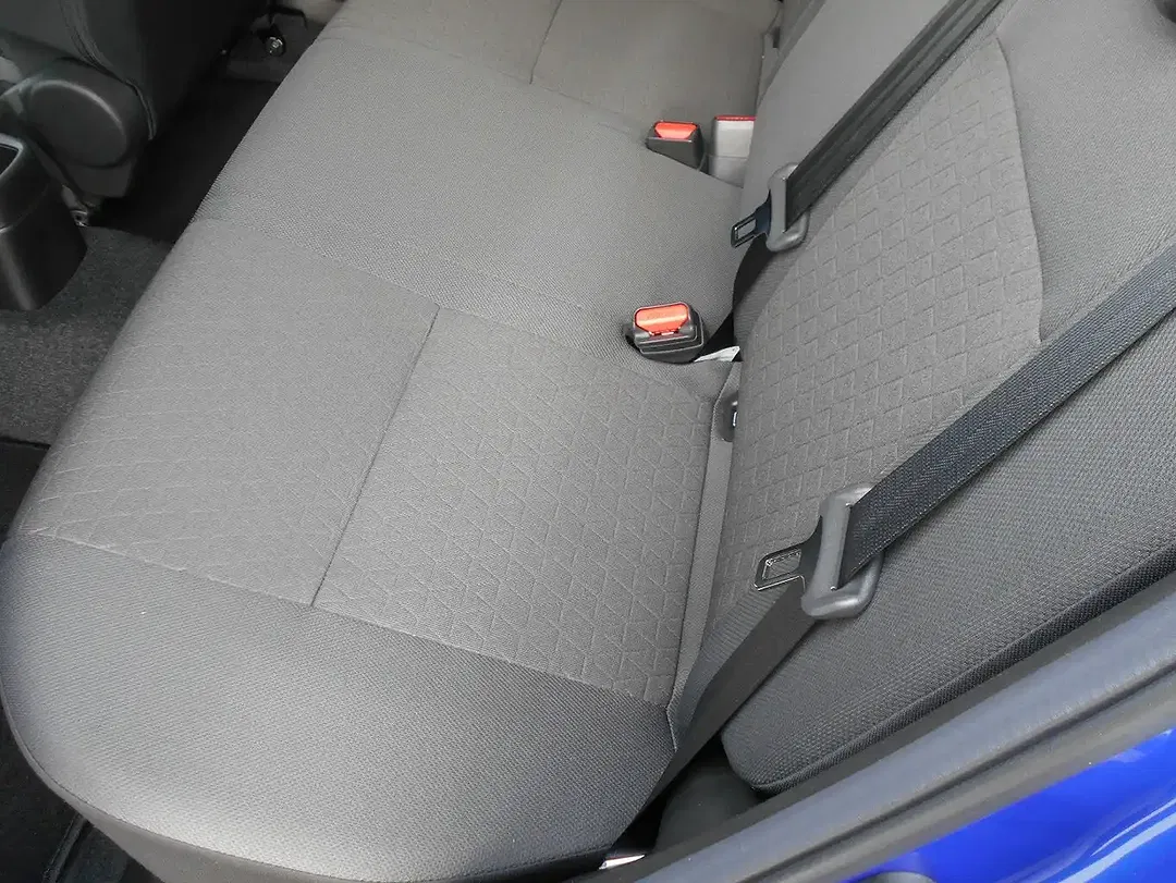 Suzuki Swift - Thumbnail 9