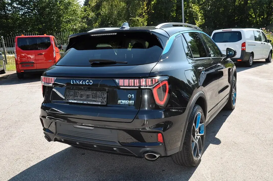 Lynk & Co 01 - Thumbnail 6