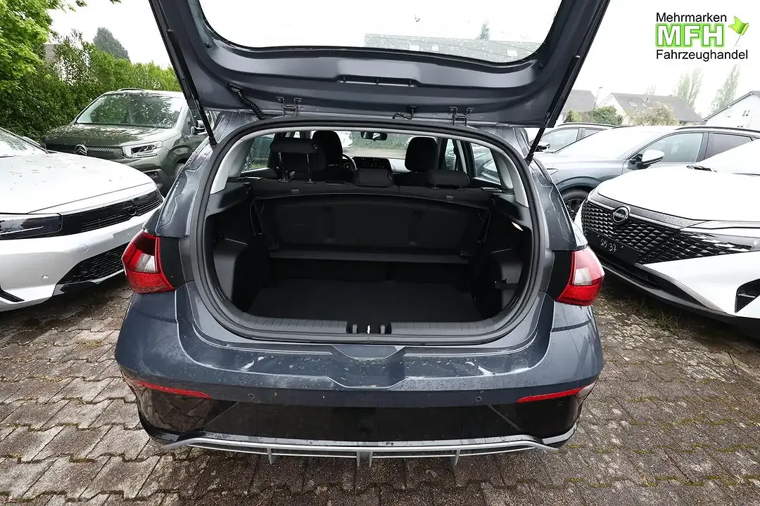 Hyundai i20 - Thumbnail 10