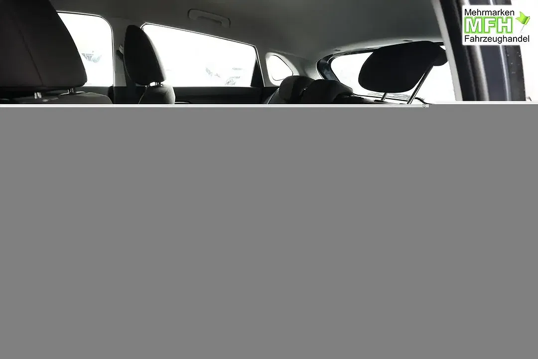 Hyundai i20 - Thumbnail 9