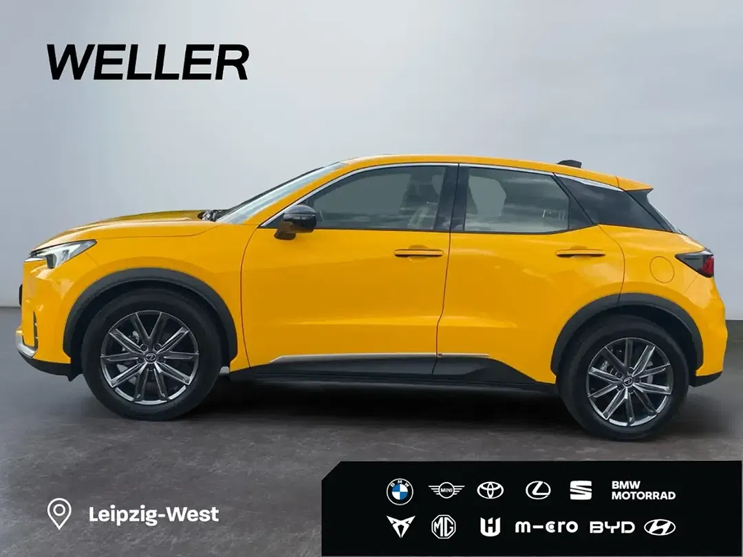 Lexus LBX - Thumbnail 4