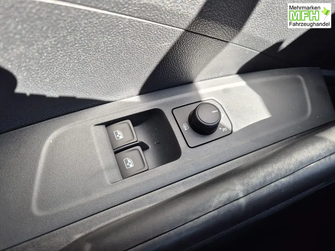 Skoda Fabia - Thumbnail 13