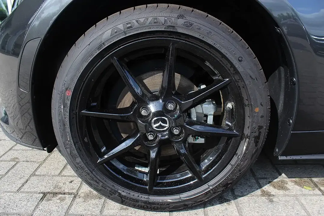 Mazda MX-5 - Thumbnail 5