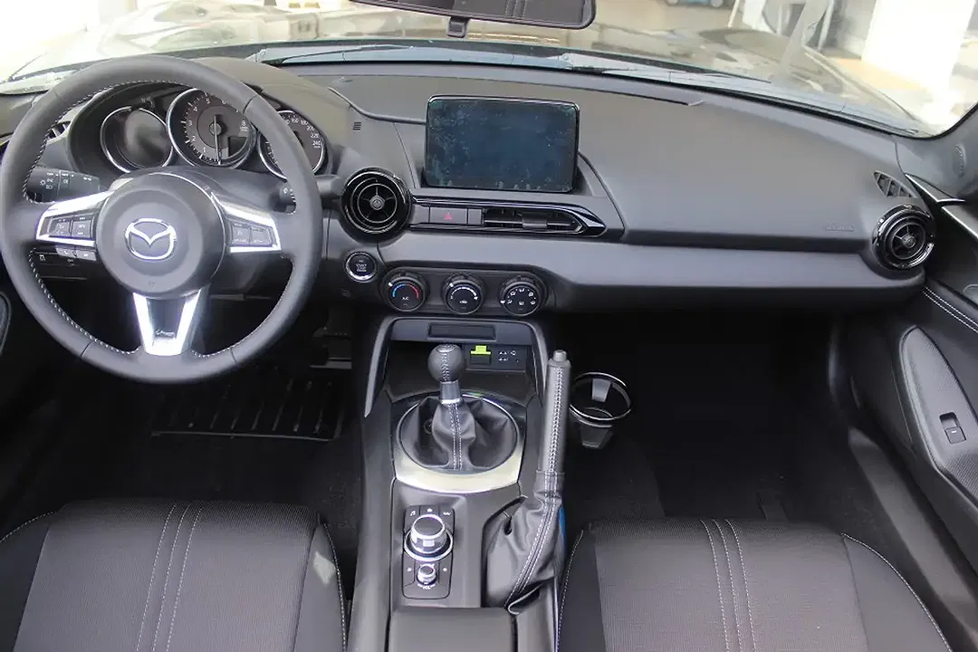 Mazda MX-5 - Thumbnail 9