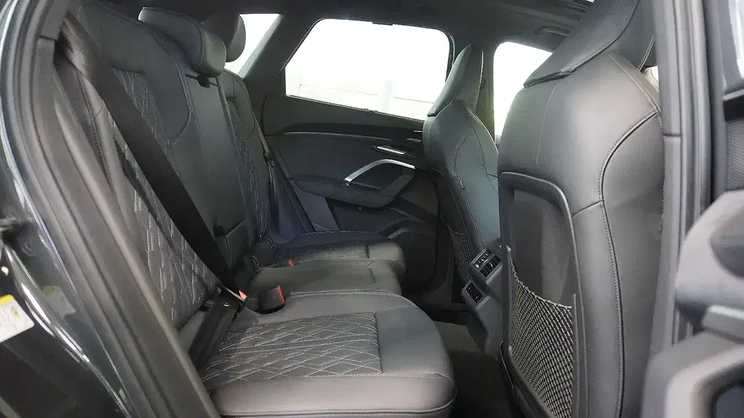 Audi Q5 - Thumbnail 10