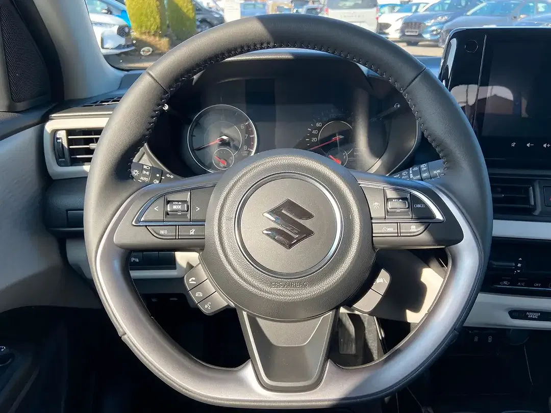 Suzuki Swift - Thumbnail 15