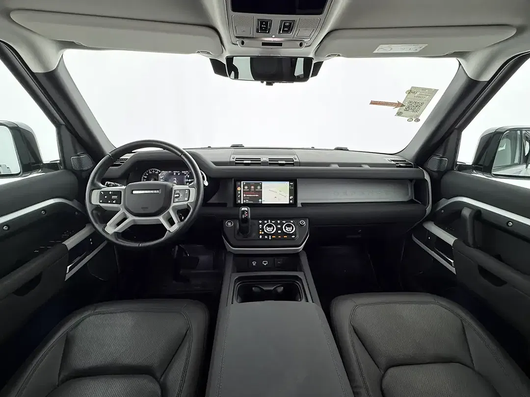 Land Rover Defender - Thumbnail 11