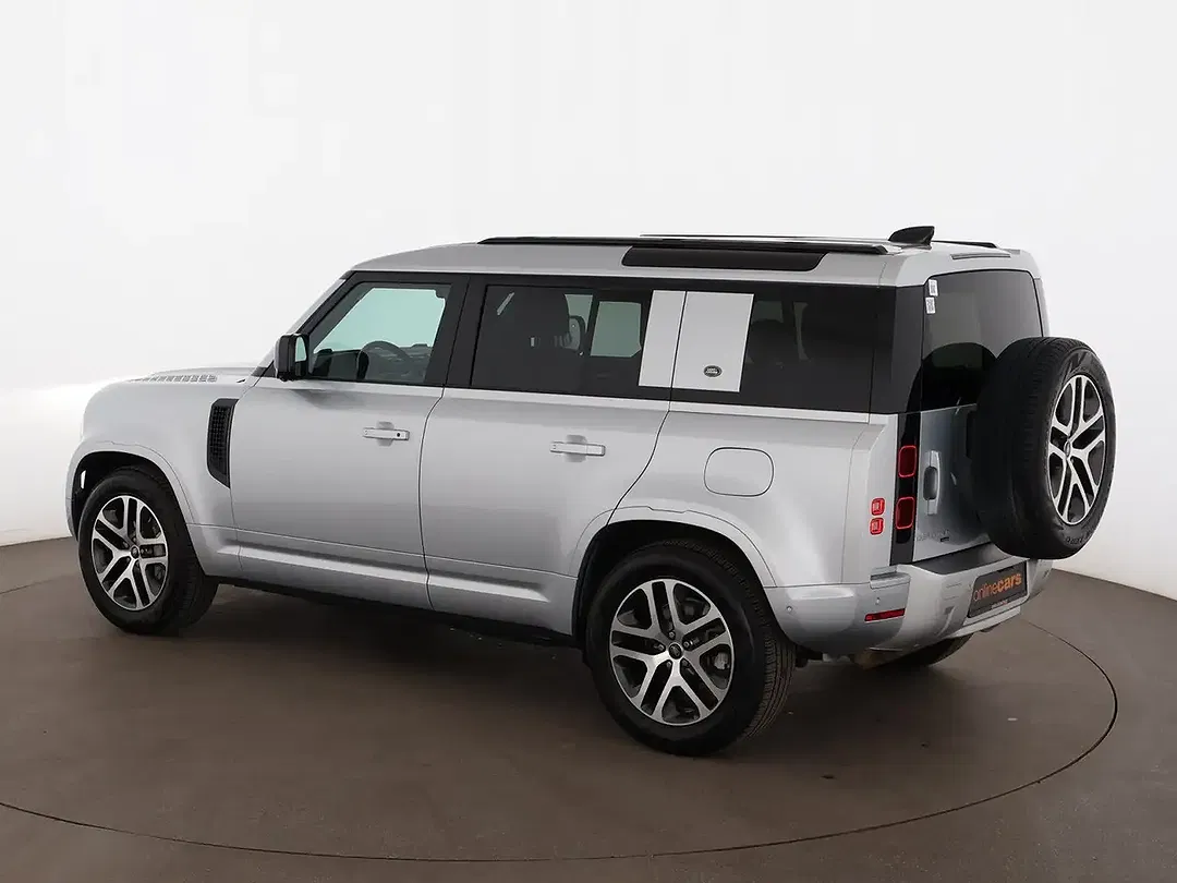 Land Rover Defender - Thumbnail 4