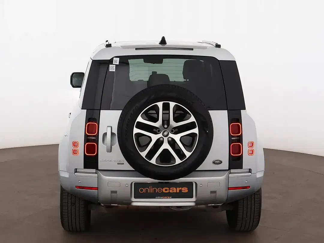 Land Rover Defender - Thumbnail 5