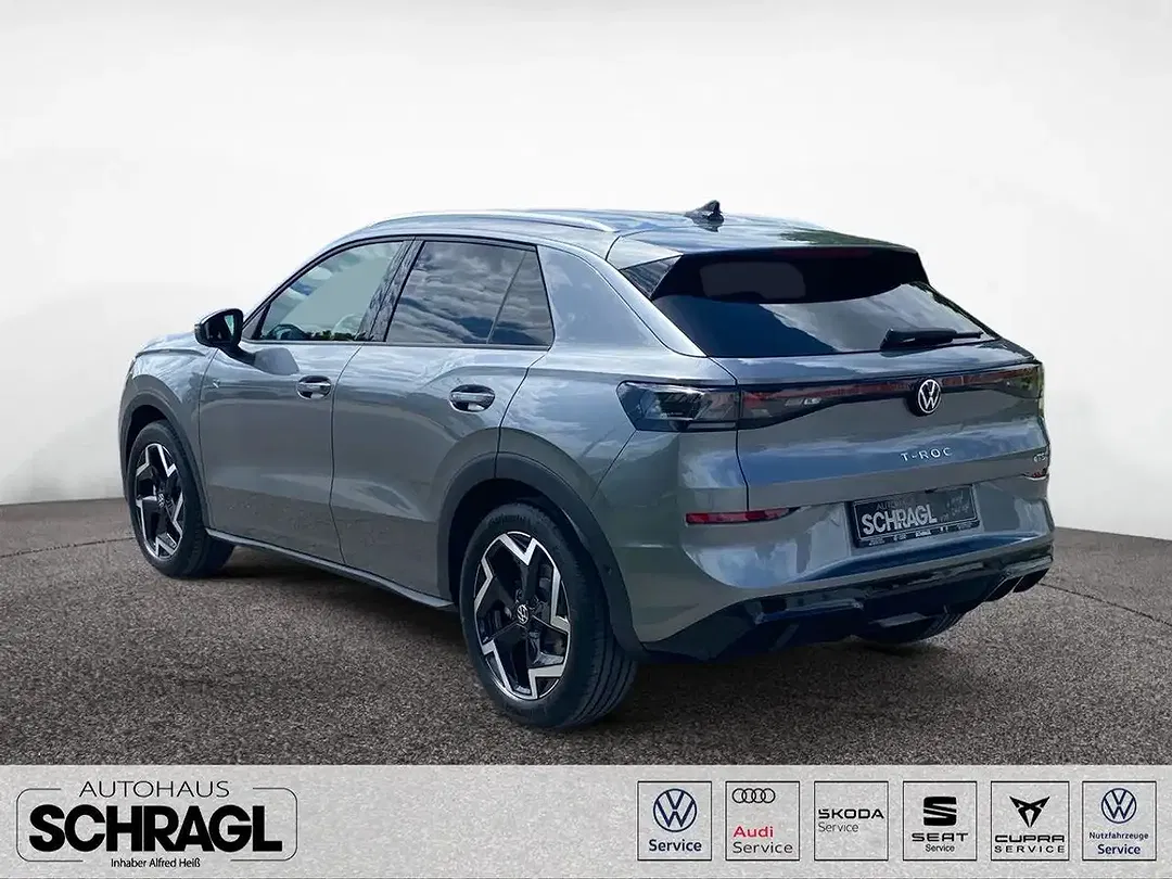 Volkswagen T-Roc - Thumbnail 3