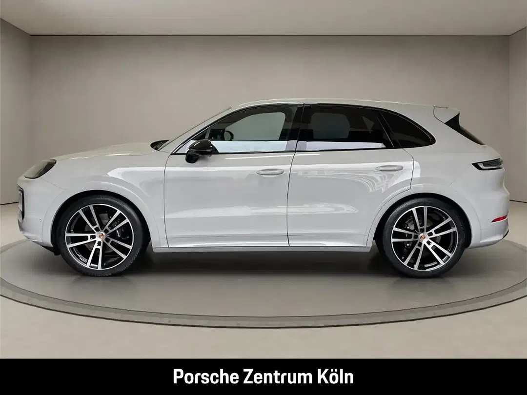 Porsche Cayenne - Thumbnail 2