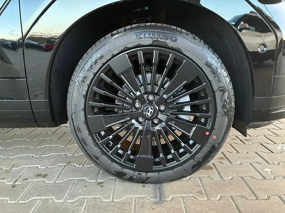 Hyundai SANTA FE - Thumbnail 13