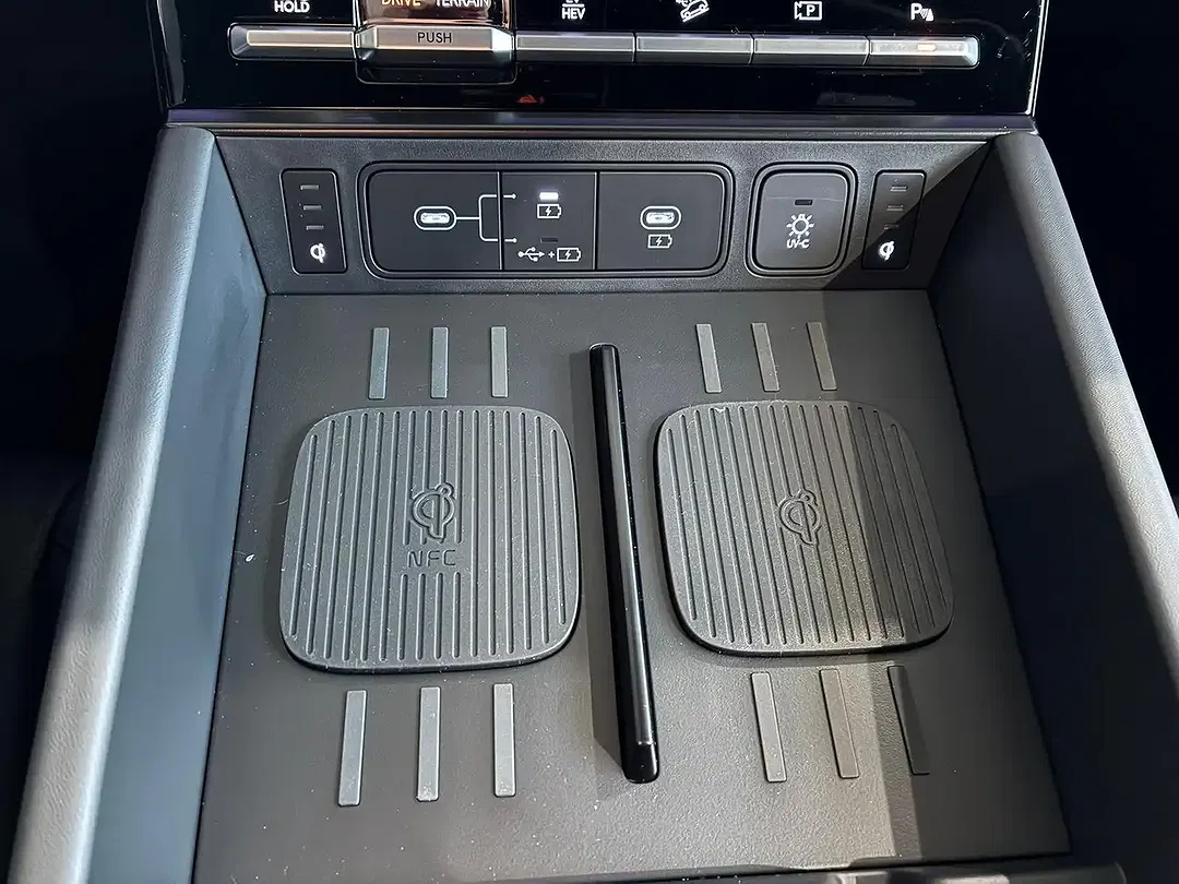 Hyundai SANTA FE - Thumbnail 18
