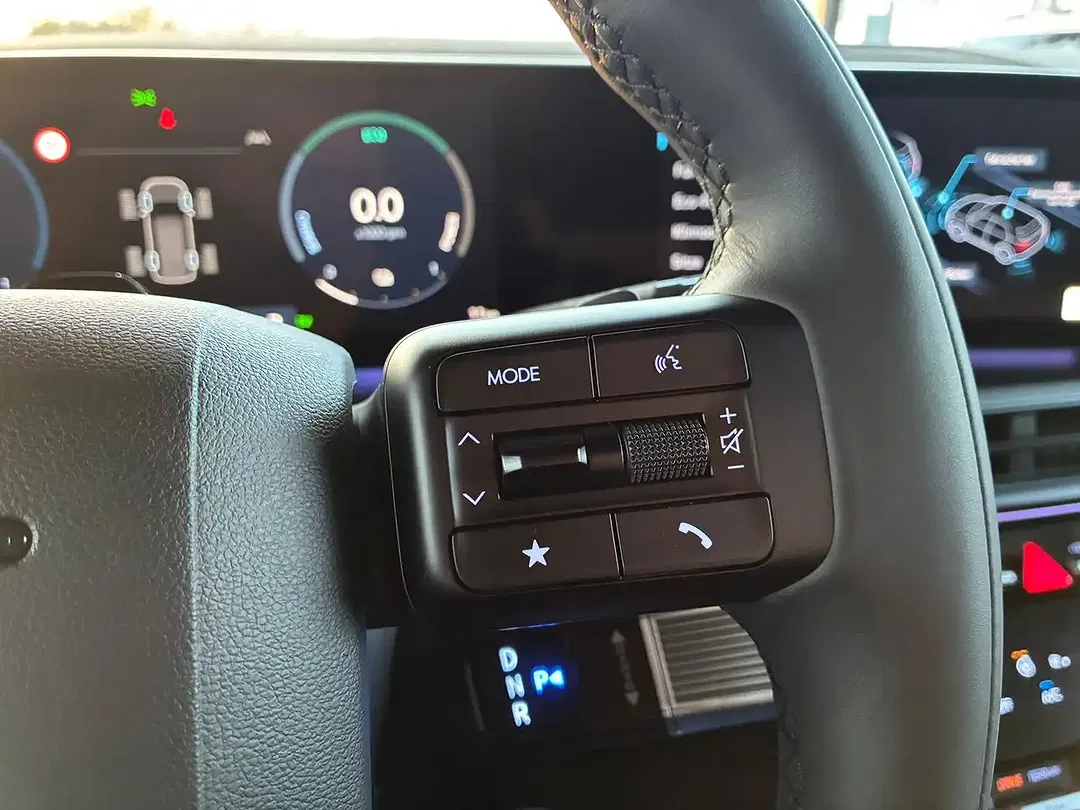 Hyundai SANTA FE - Thumbnail 21