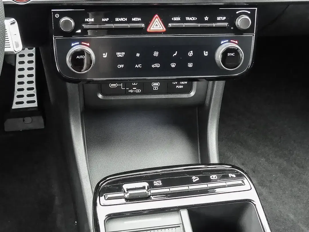 Hyundai TUCSON - Thumbnail 10
