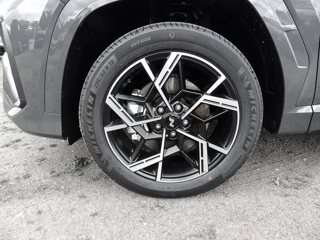 Hyundai TUCSON - Thumbnail 3