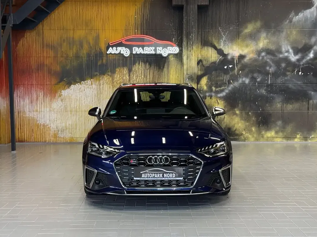 Audi S4 - Thumbnail 2
