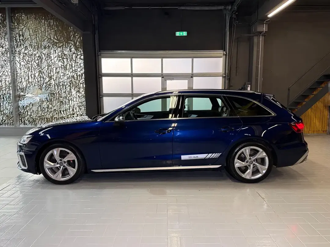 Audi S4 - Thumbnail 4