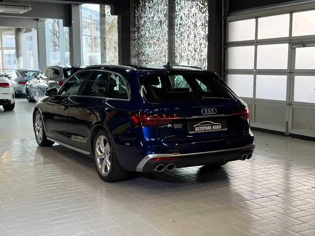 Audi S4 - Thumbnail 5