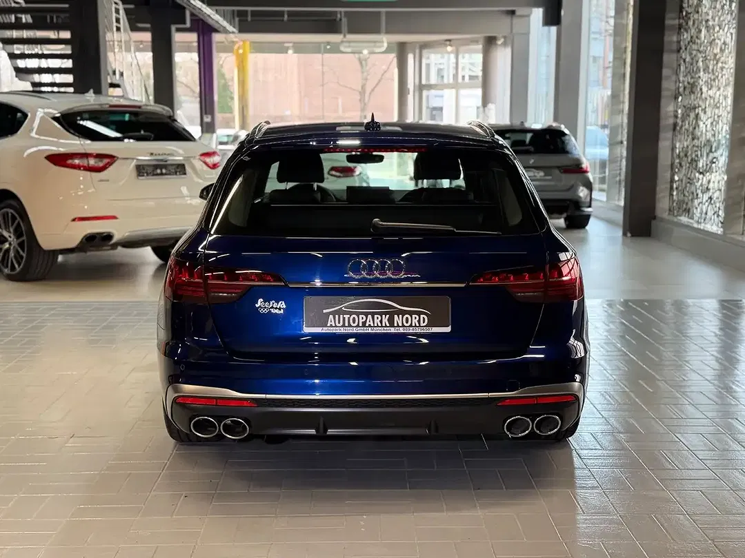 Audi S4 - Thumbnail 6