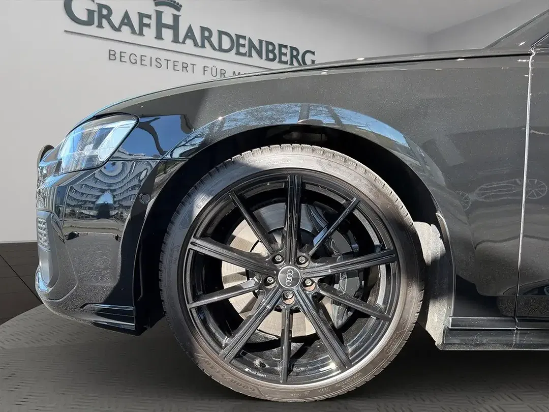 Audi S8 - Thumbnail 3