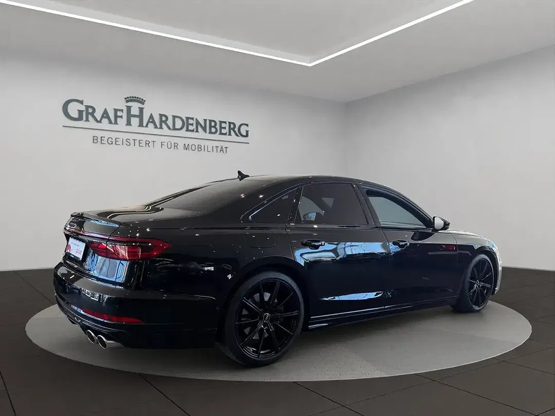 Audi S8 - Thumbnail 6