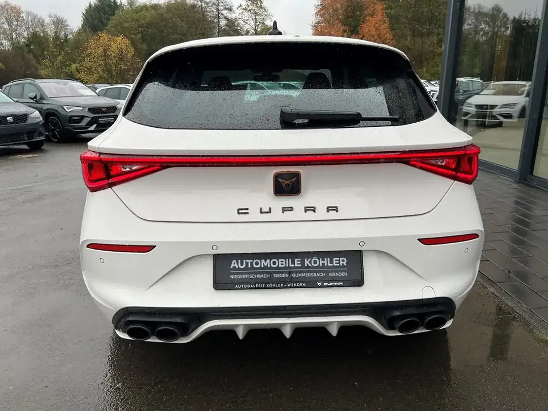 CUPRA Leon - Thumbnail 4