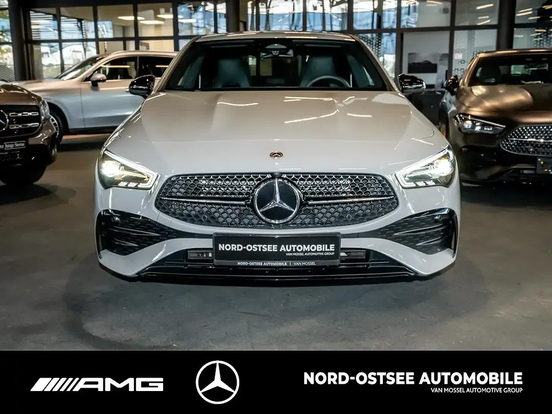 Mercedes-Benz CLA 200 - Thumbnail 2