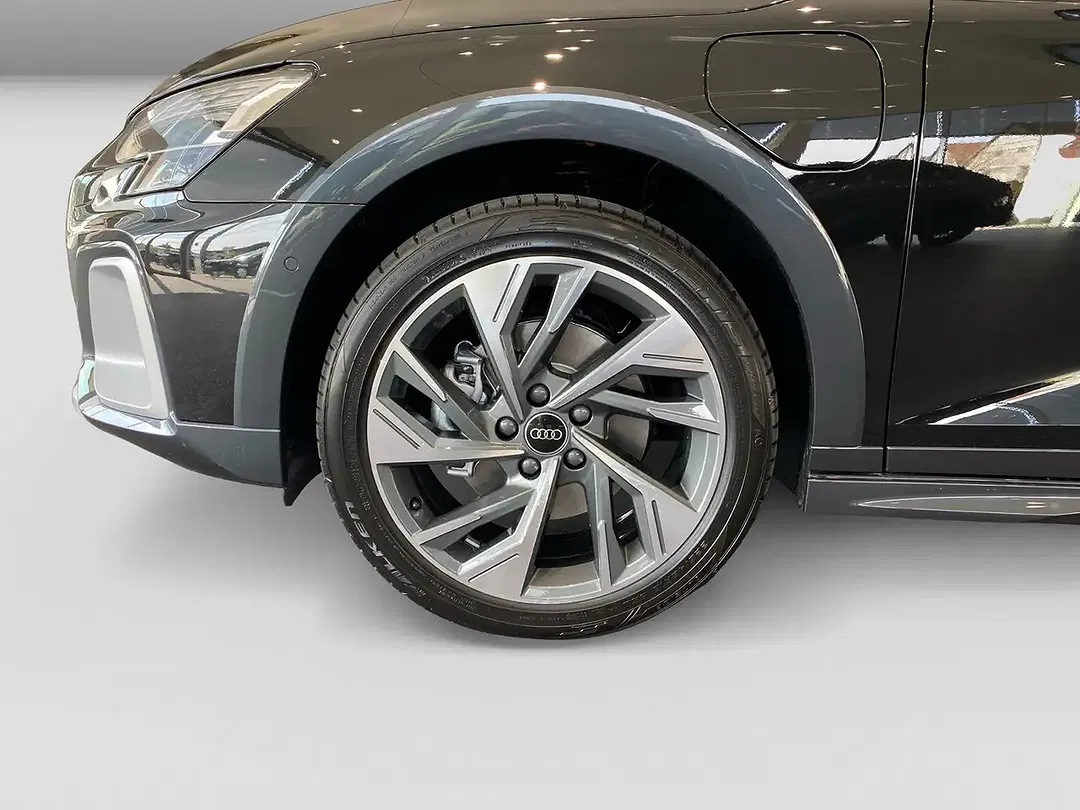 Audi A3 - Thumbnail 4