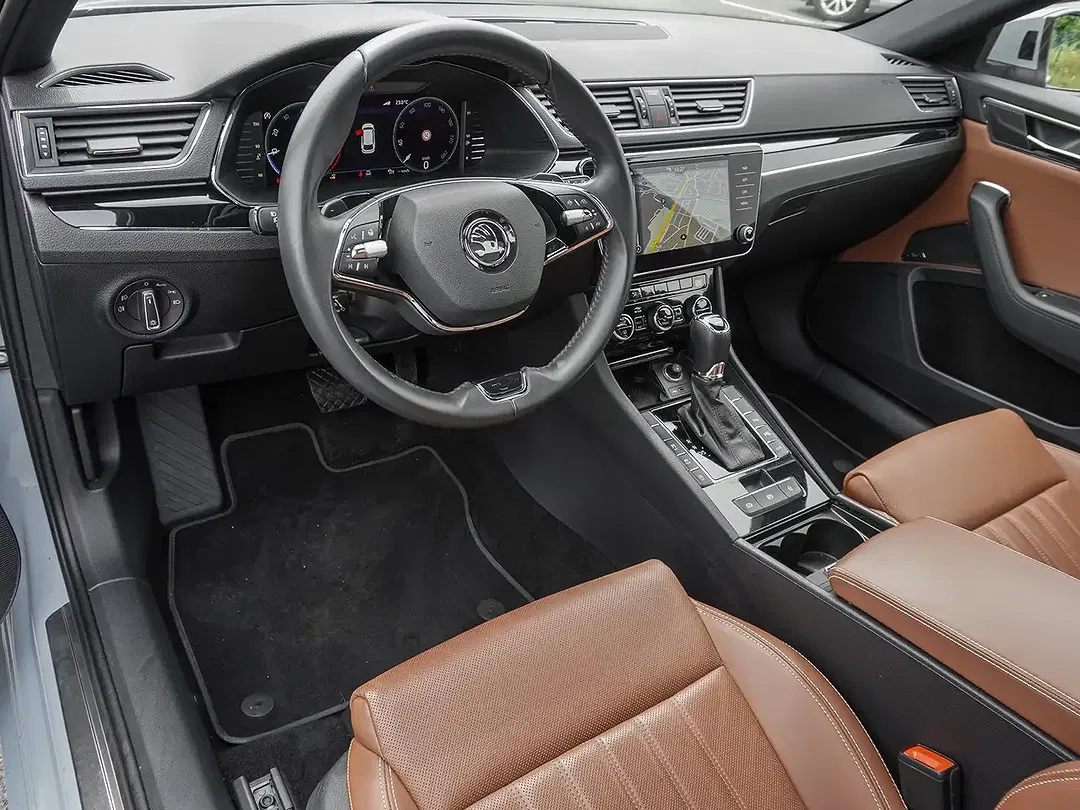 Skoda Superb - Thumbnail 10