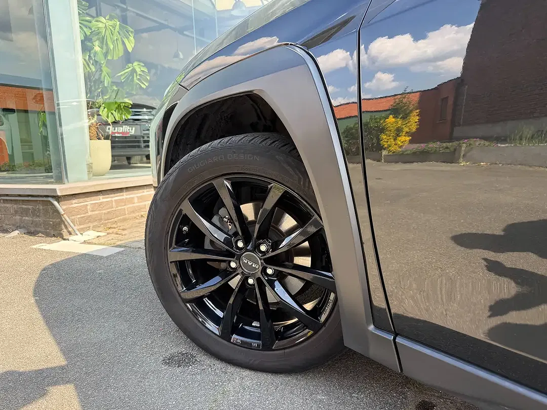 Lexus UX 250h - Thumbnail 13