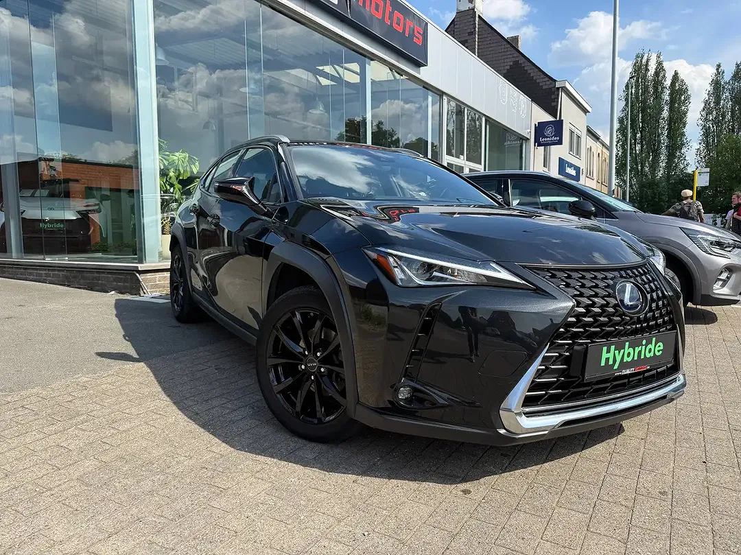 Lexus UX 250h - Thumbnail 2