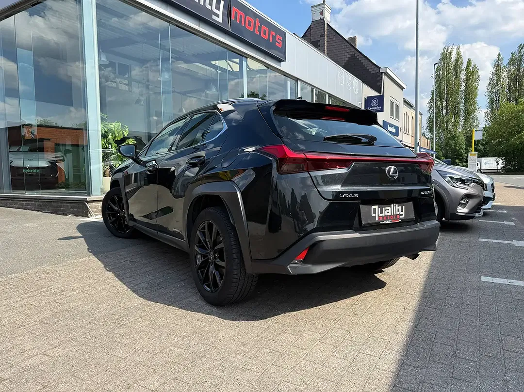 Lexus UX 250h - Thumbnail 8