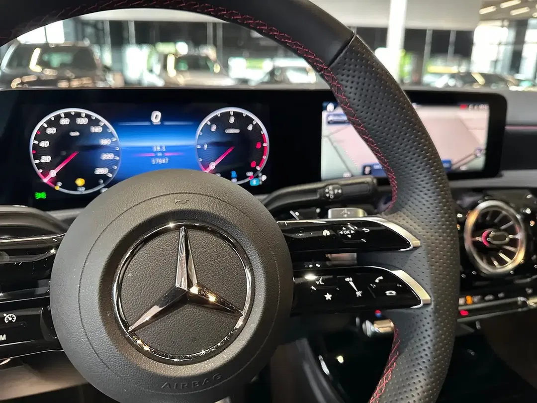 Mercedes-Benz A 200 - Thumbnail 14