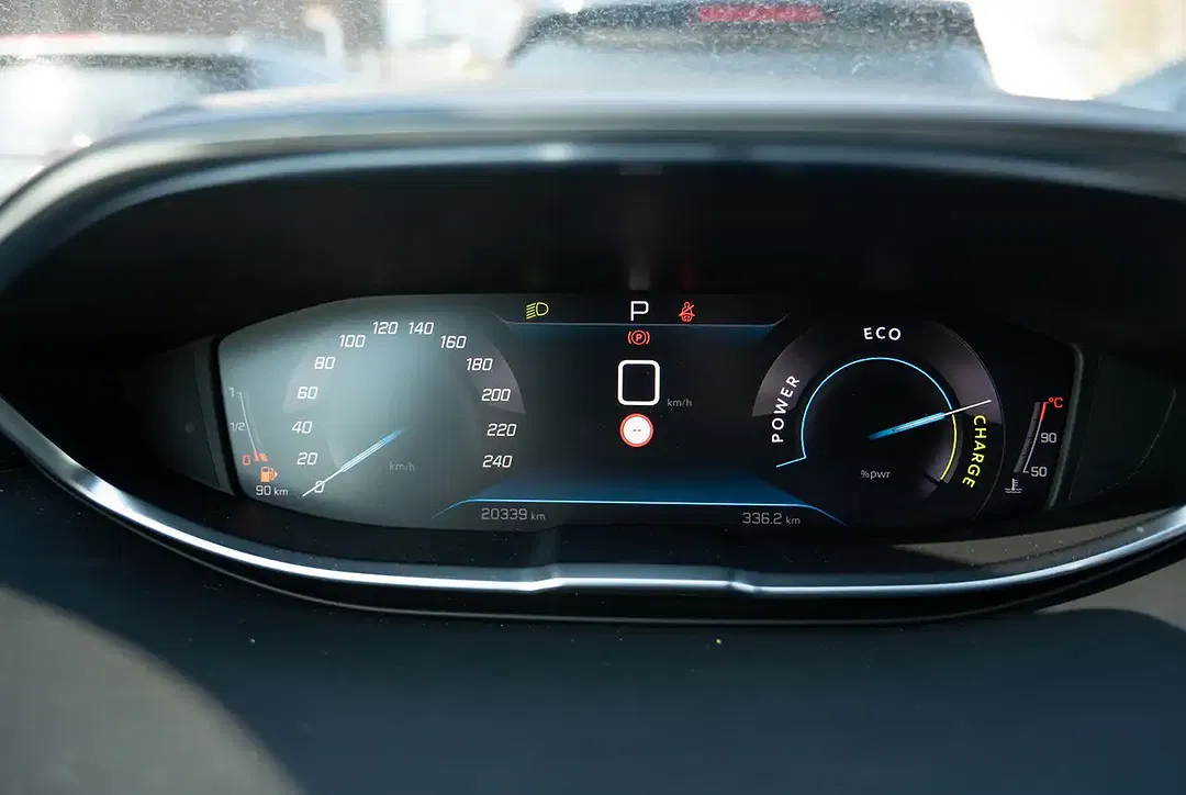 Peugeot 3008 - Thumbnail 12