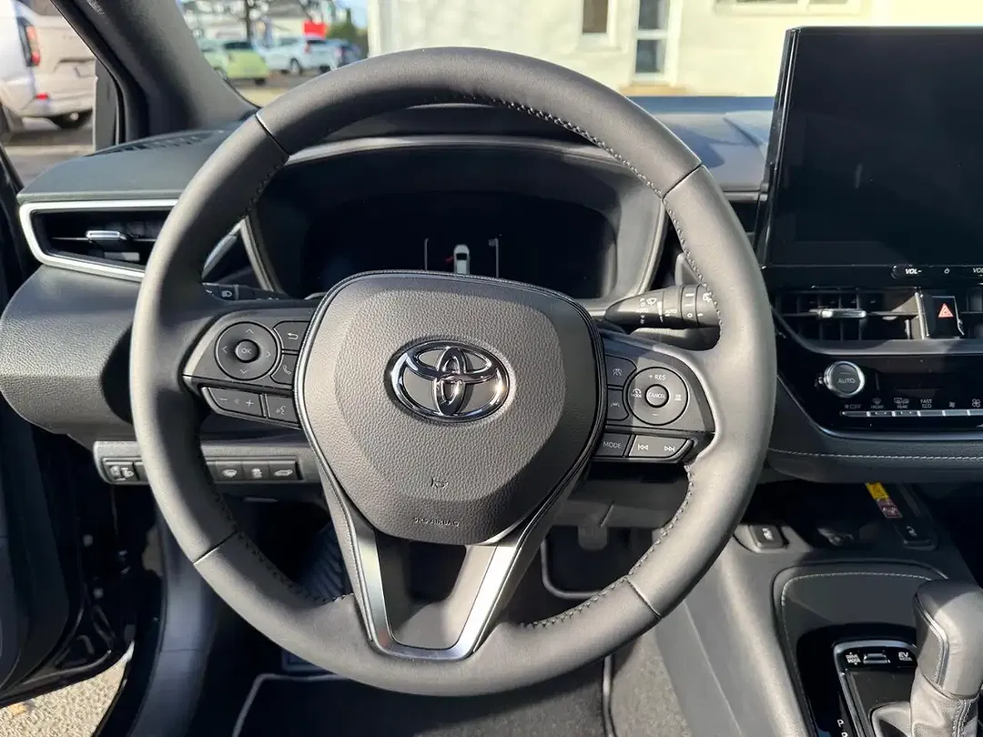 Toyota Corolla - Thumbnail 11