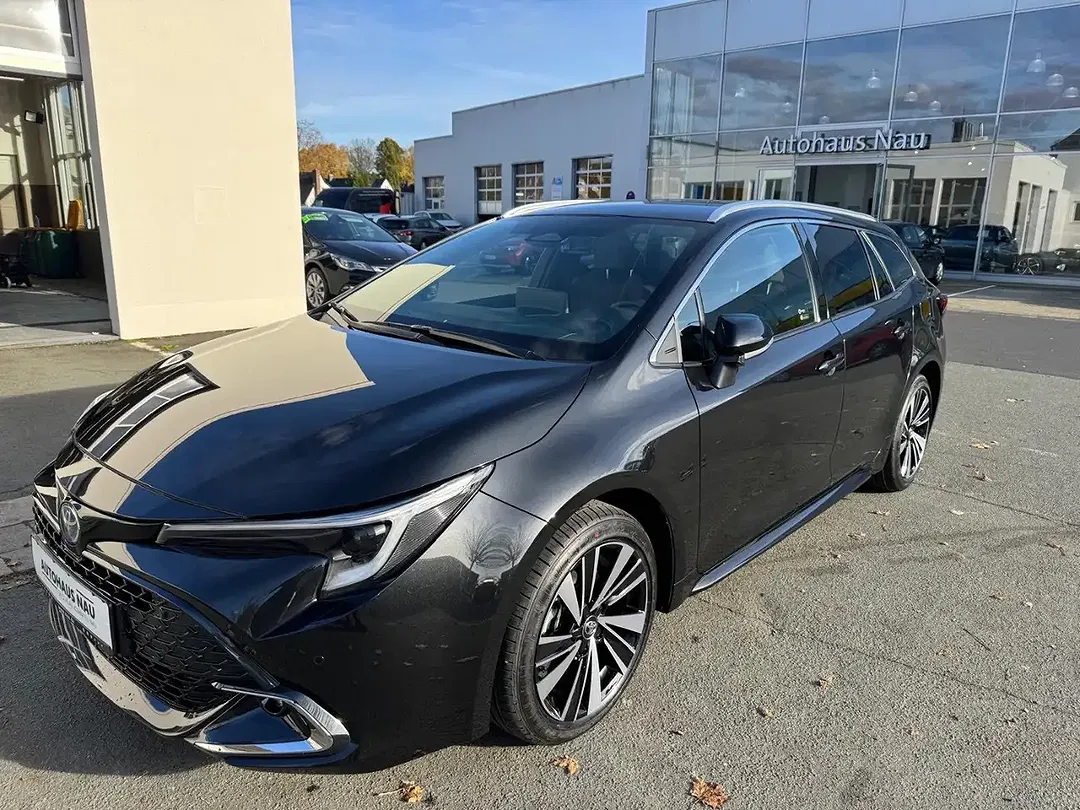 Toyota Corolla - Thumbnail 2