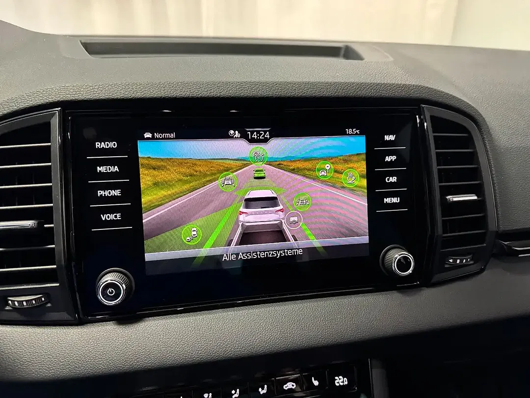 Skoda Karoq - Thumbnail 17