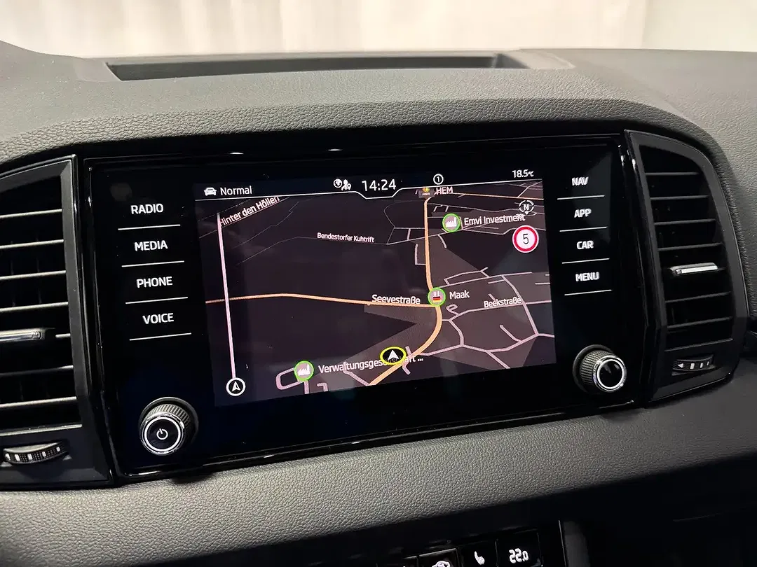 Skoda Karoq - Thumbnail 18