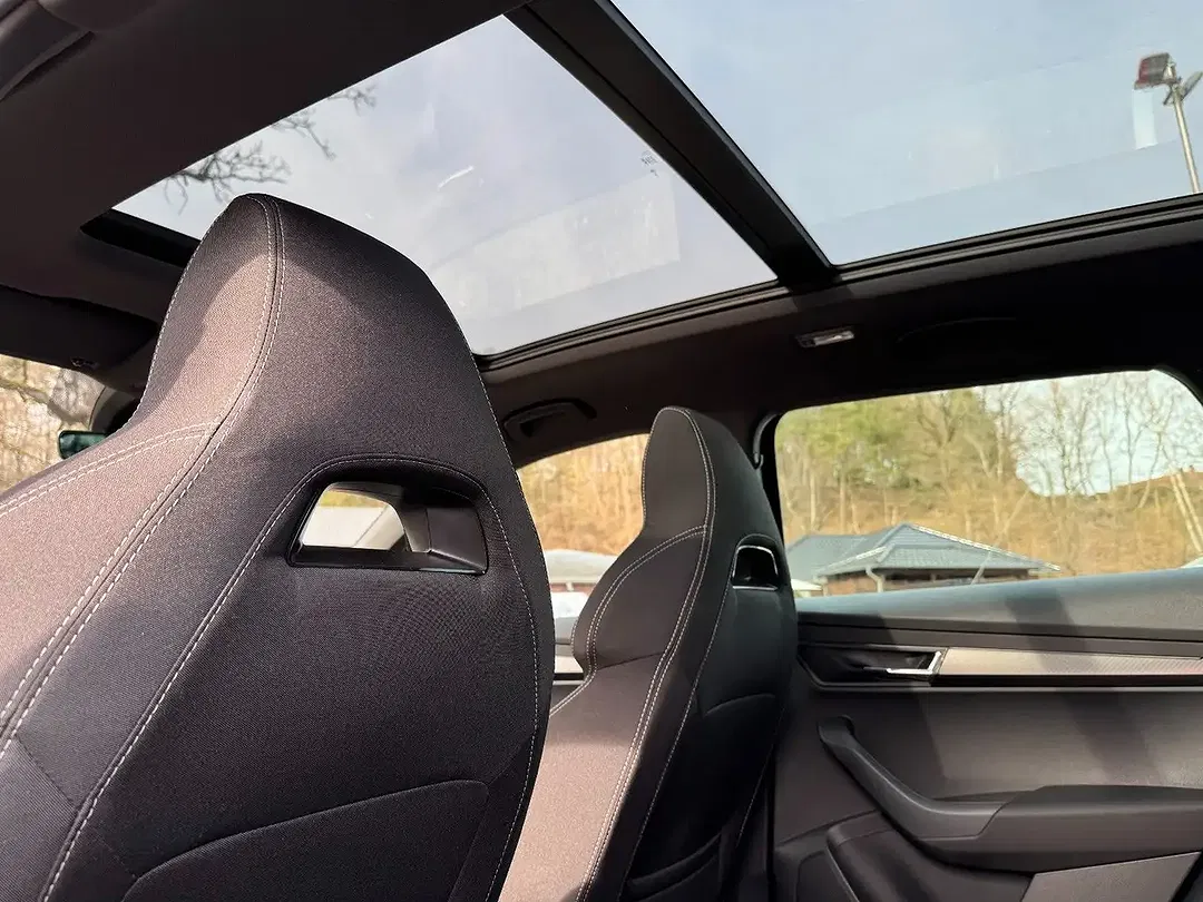 Skoda Karoq - Thumbnail 23